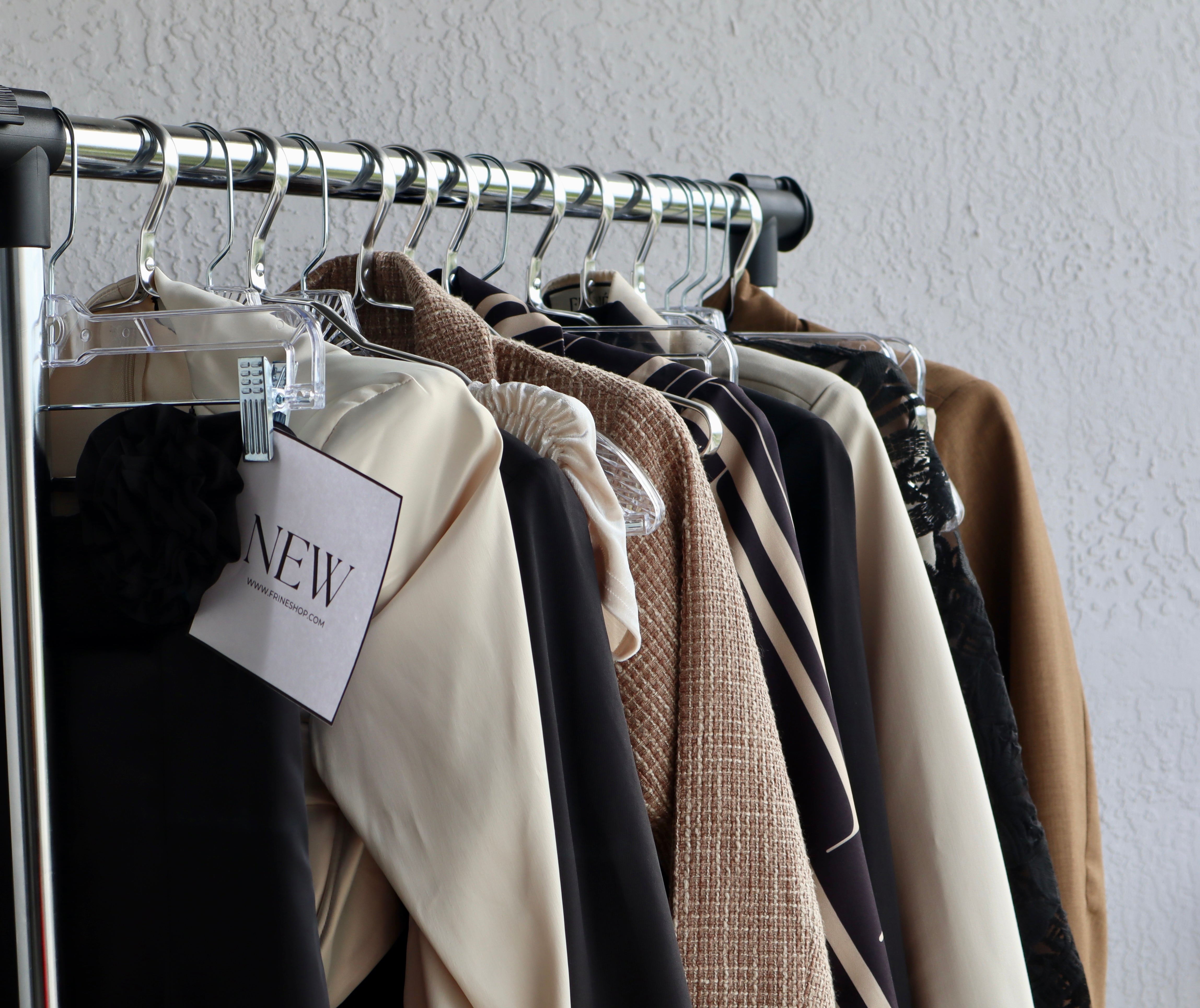 Effortless sophistication: Friné basics for your closet